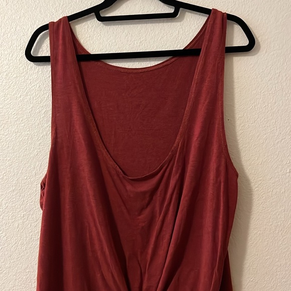 Zyia low-back, twist back, tank top. Size XXXL - Picture 4 of 6
